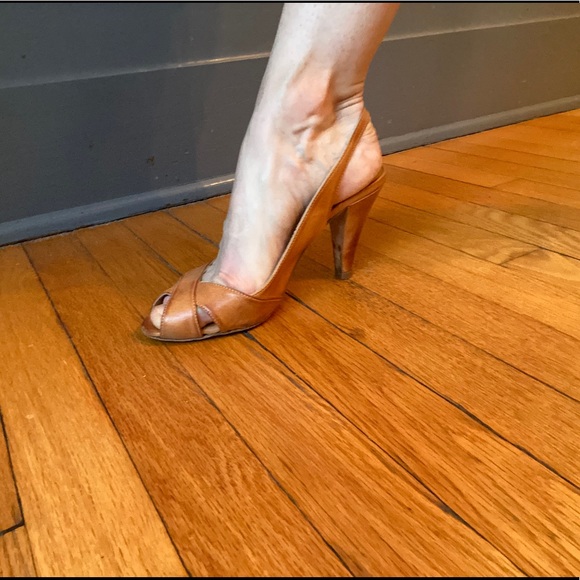 NDC Made by Hand Leather Vintage style Heels - Picture 2 of 7